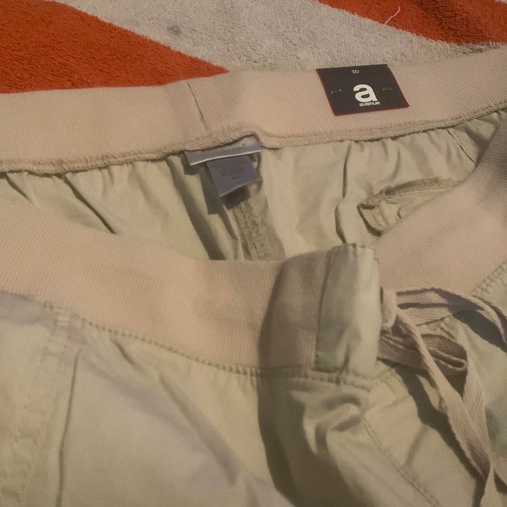 Pull on capri pants